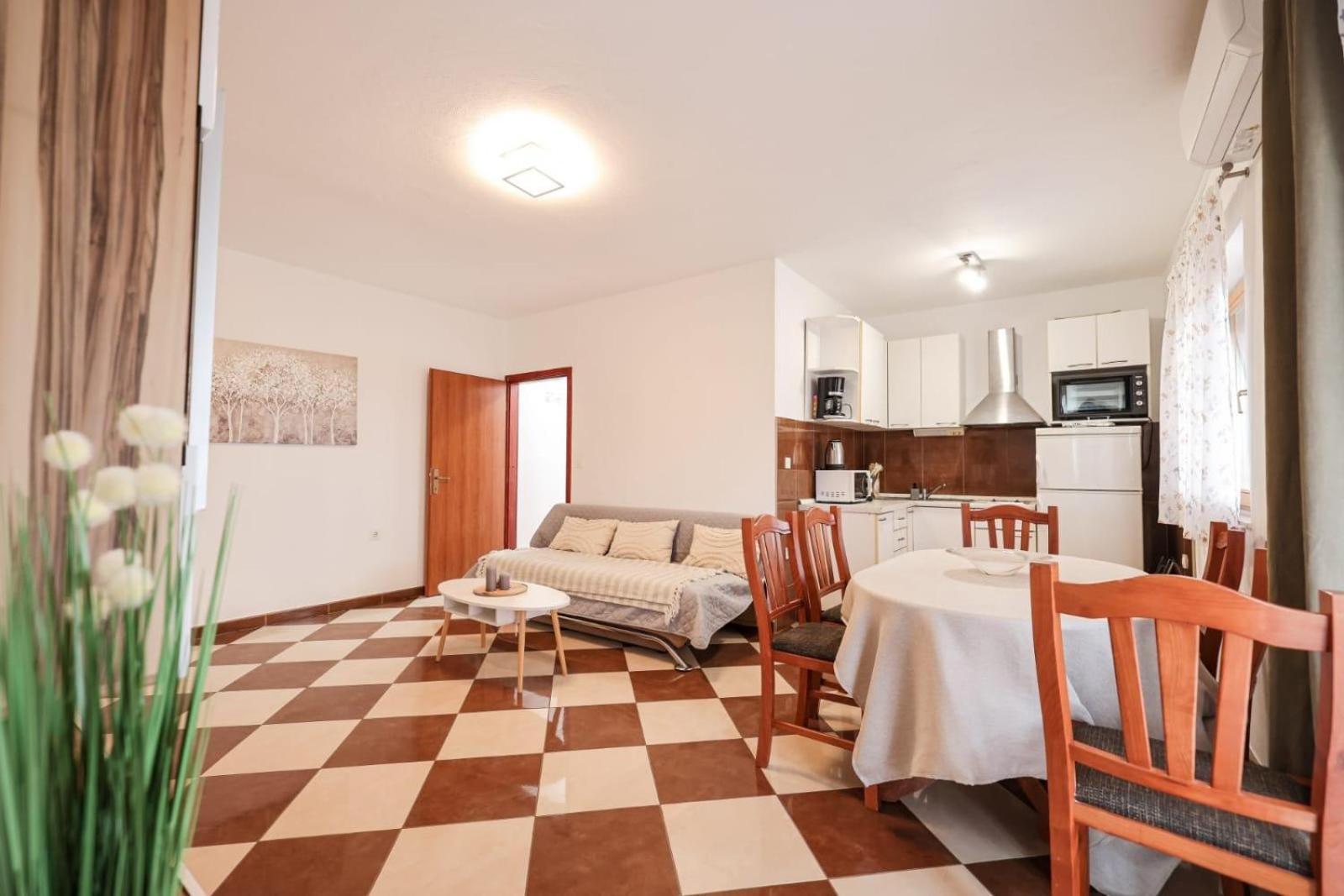 Apartments With A Parking Space Bibinje, Zadar - 18056 Exterior photo