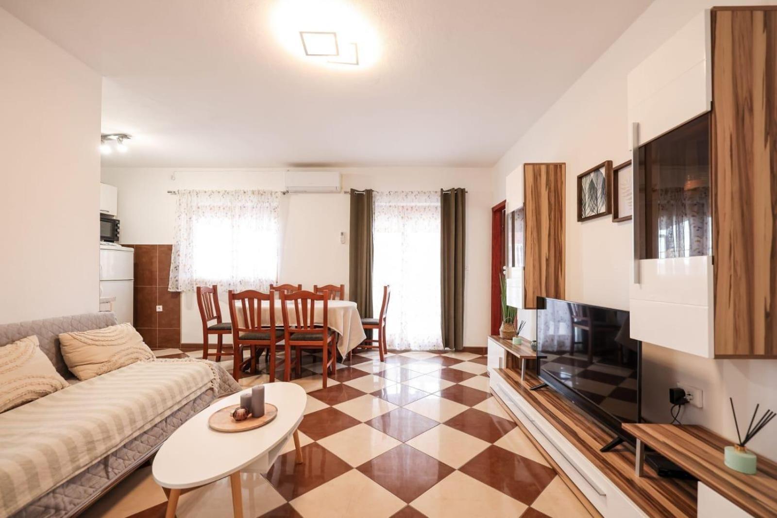 Apartments With A Parking Space Bibinje, Zadar - 18056 Exterior photo