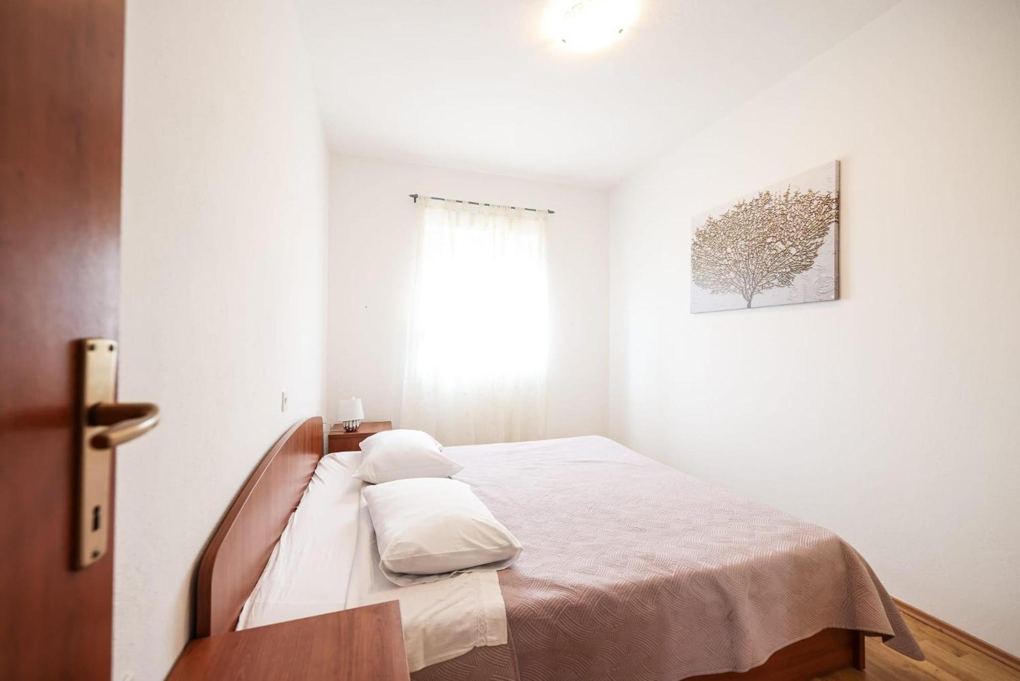 Apartments With A Parking Space Bibinje, Zadar - 18056 Exterior photo